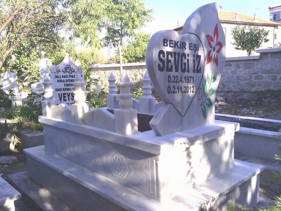 Marmara 5 lik kalp modelli baş tasi ile beraber 